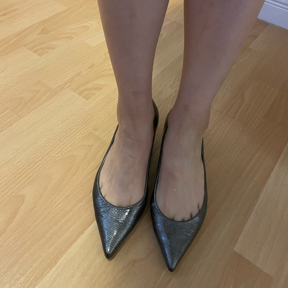 Stuart  Weitzman kitten heels - Picture 6 of 9